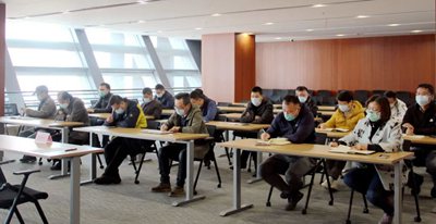分公司召開了2020年黨風廉政建設目標責任書簽訂儀式和2019年度先進表彰會1.jpg